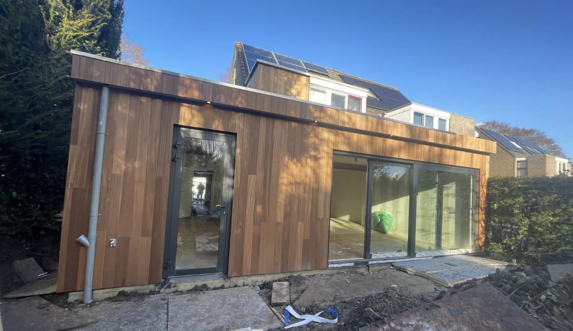 Compleet nieuwe benedenverdieping in Aduard
